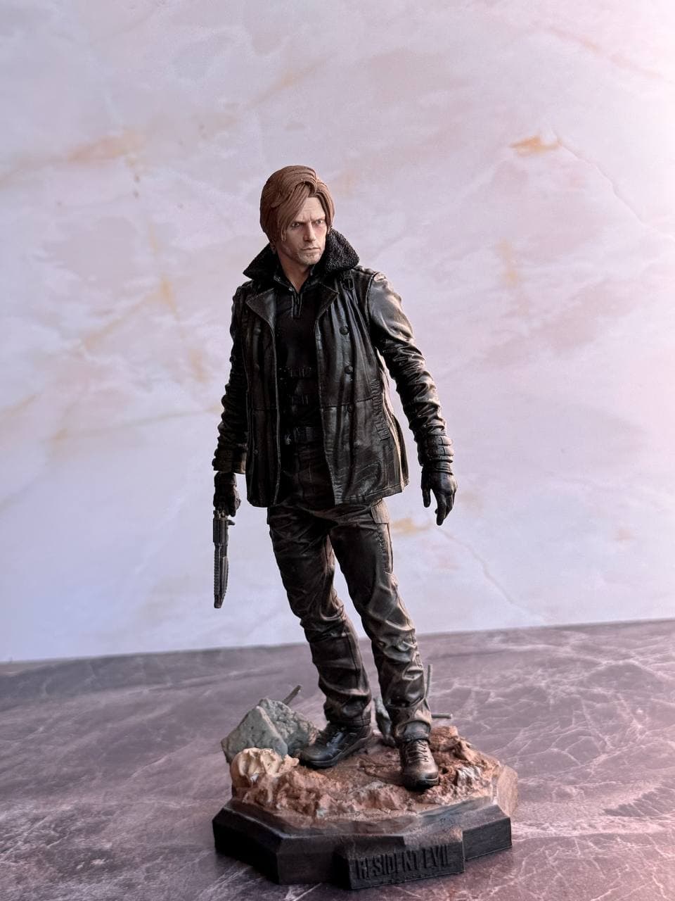 اکشن فیگور لیان اسکات کندی (Leon S. Kennedy) - Resident Evil 